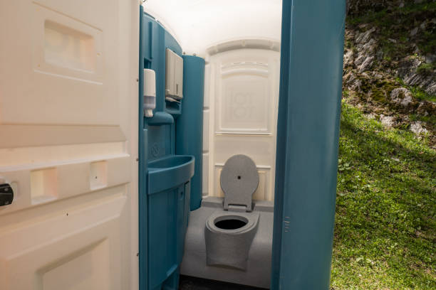 Best Deluxe Portable Toilet Rental  in USA